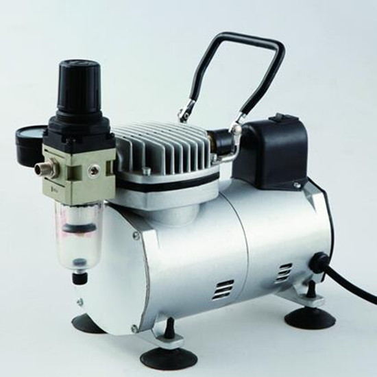 TC-18 airbrush compressor